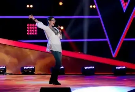 Дъщерята на Коста Цонев продължава напред в „Гласът на България“