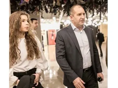 Дъщерята на Радев – красавица като майка си (СНИМКИ)