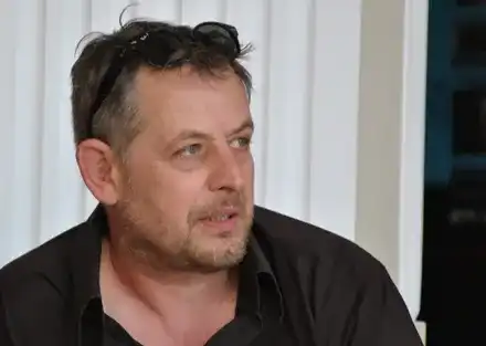 Джаро лапа 5 бона заплата  в „Стани богат”