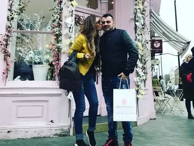 Джена: Наско гледа бебето като мен! (Ето как отслабва певицата след раждането)