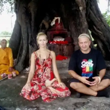 Дони води щерката при Далай Лама