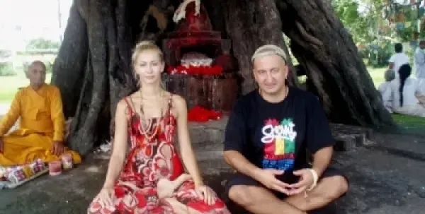Дони води щерката при Далай Лама