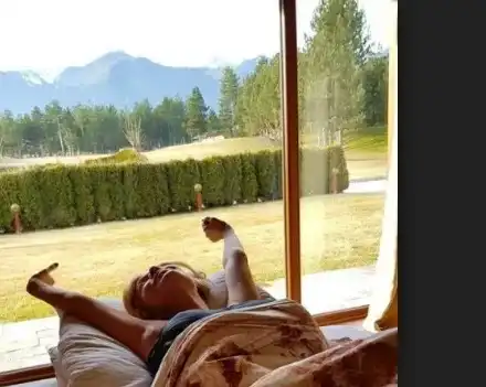 Гала и Стефан теглили общ кредит от 300 бона за вилата в Банско (Нови подробности)