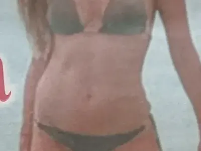 Ивайла Бакалова тъне в лукс на самотен остров, миската шашка с перфектно тяло на плажа (Снимки)