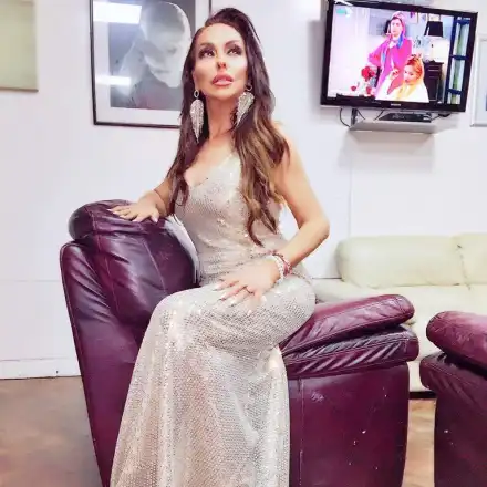 Ивана опъна бръчките