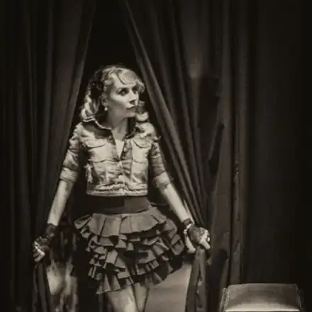 Жената на Краси Радков чезне покрай развода!