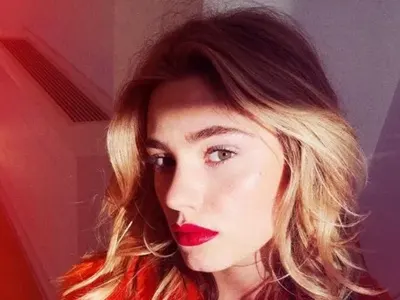 Лекарят на Митьо Очите ще спасява краката на манекенката Кристин! Красавицата заминава за Турция