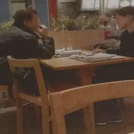 Майонезата се събра със съравйвърката след опита й за самоубийство