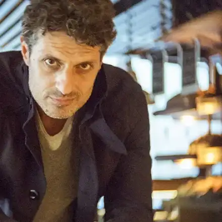 Мариус Куркински наричал Д-р Ковачев от  „Откраднат живот”  животно, той го открил за голямата сцена