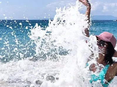 Мис Силикон Виктория Петрова смени ММА боеца с ново гадже (Вижте къде я заведе ФОТО)