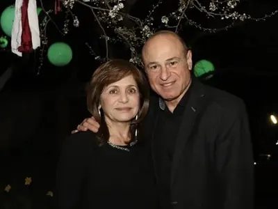 Митко Пайнера отбеляза 65-ия си юбилей с пищен банкет! Празнува с рок (СНИМКИ)