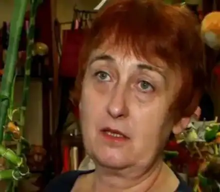 Нина на Зуека спи през деня