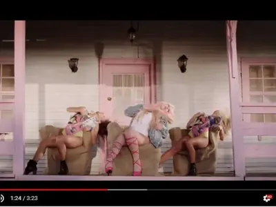 Поп певицата Невена Пейкова изкопира чалга гилдията (ФОТО ФАКТИ)