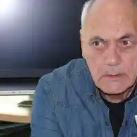 Режисьорът Николай Поляков жертва на ром-обирджия (Нападателят го нападнал пред дома му)