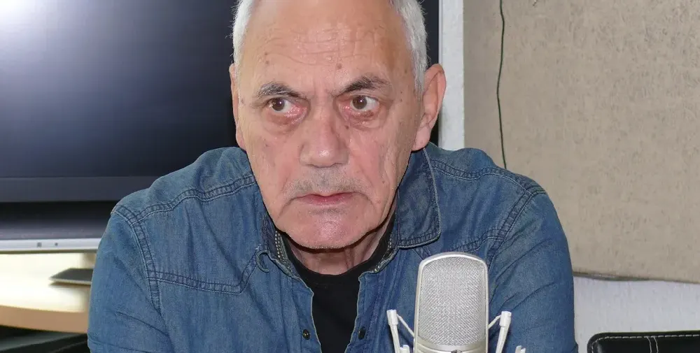 Режисьорът Николай Поляков жертва на ром-обирджия (Нападателят го нападнал пред дома му)