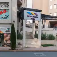 Роял Бийч Мол е горещата модна дестинация на лято 2018