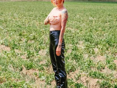 Рут Колева шашка с виснали форми