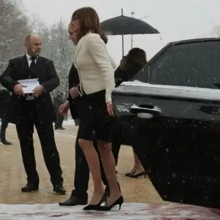 Шампионка по джудо охранява Деси Радева