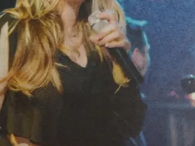 Щерката на Глория пак се ошишка