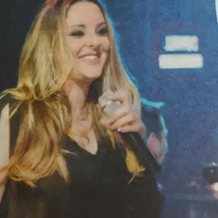 Щерката на Глория пак се ошишка