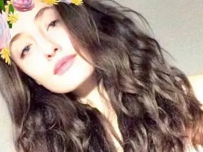 Щерката на Саня Армутлиева стана певица