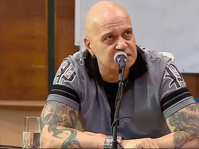 Слави излиза в пенсия от август! 18 години му стигали на екран, влиза в политиката