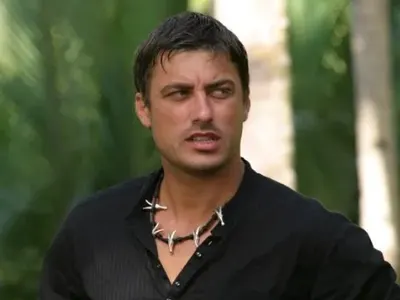 Владо Карамазов тика в затвора свои колеги