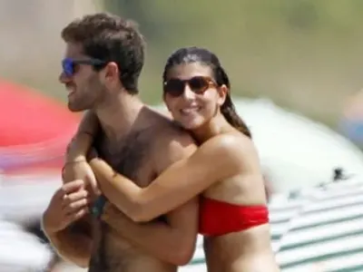 Внучката на царя заживя с ливанец