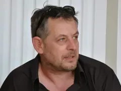 Джаро лапа 5 бона заплата  в „Стани богат”