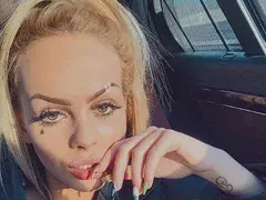 Сузанита: Мама и тати не ми позволяват забранени субстанции и алкохол! Започнах с гаджетата на 12 г.