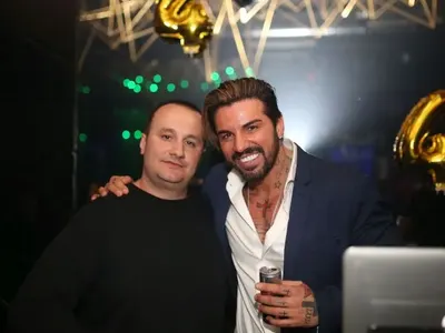 Златка и Георги отпразнуваха годежа си с щур купон в Клуб 33 (Ексклузивни кадри от партито)