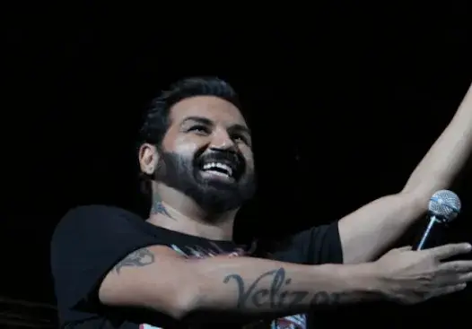 20 бона лапа Азис! Ромският славей не сваля и лев от хонорара си