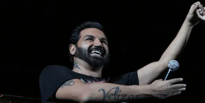 20 бона лапа Азис! Ромският славей не сваля и лев от хонорара си