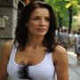 Яна Маринова: Мама си отиде от алкохол и хапчета!
