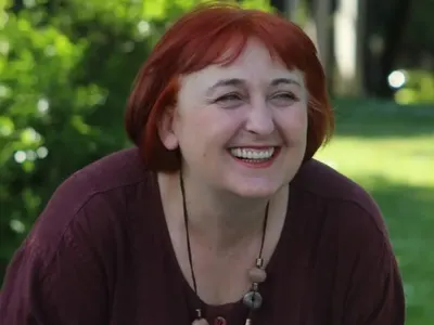 Бившата на Зуека не почита празници