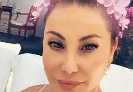 Цъфнаха „моцарелите“ на Дарина Павлова (Неприлично фото в галерията)