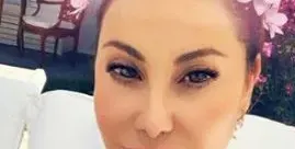 Цъфнаха „моцарелите“ на Дарина Павлова (Неприлично фото в галерията)