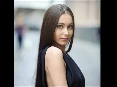 Чутовен скандал с „Мис България Свят” (Отказват й виза заради английски)