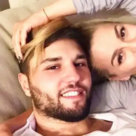 Деси Слава:  Няма да се върна скоро на сцената, искам  да съм майка!