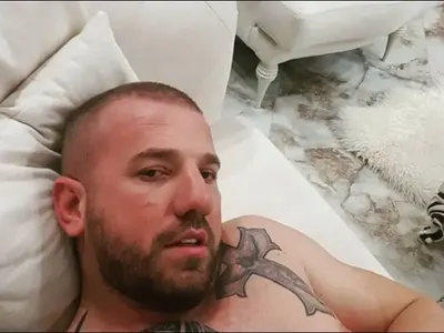 Динко бълнува: Оперирах си носа и вече съм красив!