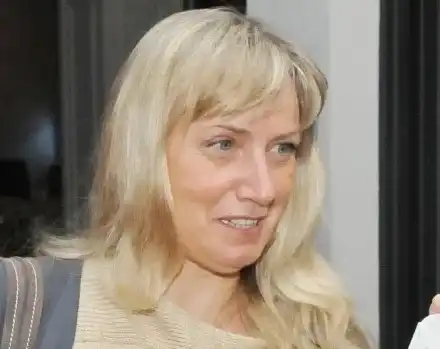 Елена Йончева пръсна хилядарки за сина си