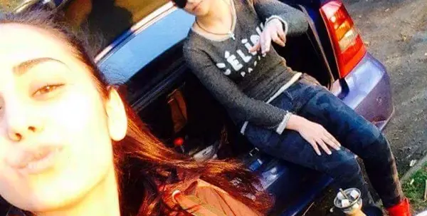 Форумци скочиха на 19-годишната Цонка от Видин: Тази ли ще ни представя на конкурс за красота? Поне да беше българка!  (Скандални подробности + СНИМКИ)