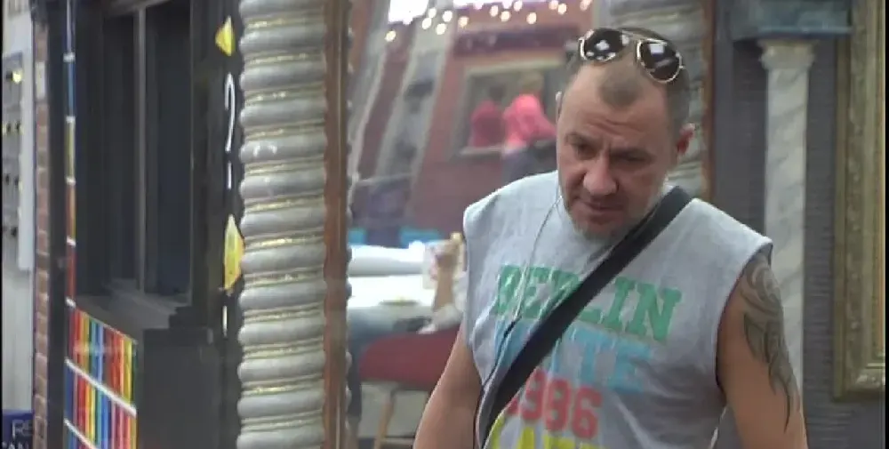 Гъмов подкара женска кола