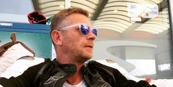 Юлиян Вергов чупил двете си ръце , след като се сбил с крадец, трошил и двата си крака