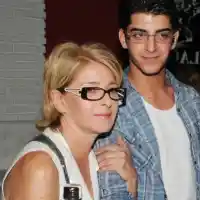 Катето Евро оставя сина си без наследство