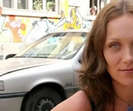 Койна Русева джигит на пътя! Актрисата фучи с над 200 км в час, КАТ я издирва от месеци