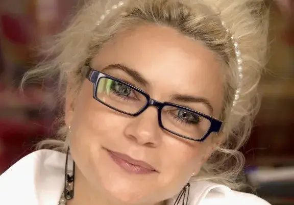 Кремена Халваджиян скочи на бивша приятелка