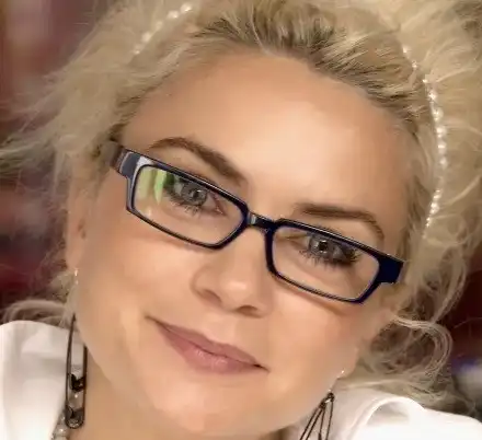 Кремена Халваджиян скочи на бивша приятелка