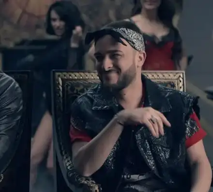 Криско плати 10 бона на Слави за общо парче!