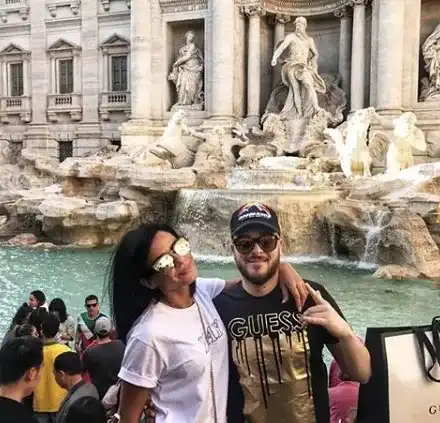 Криско пръсна 20 бона за капризите на гаджето! Заведе Цвети в Рим за ЧРД